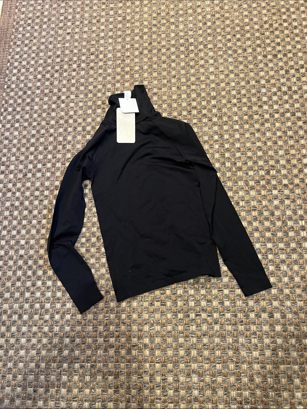 Fabletics new with tags  Neck Women’s Top